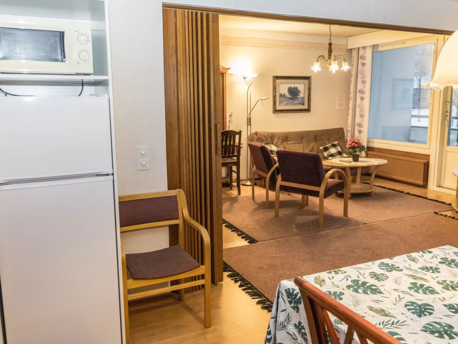 Kylpylä-hotelli, room 448-Inside