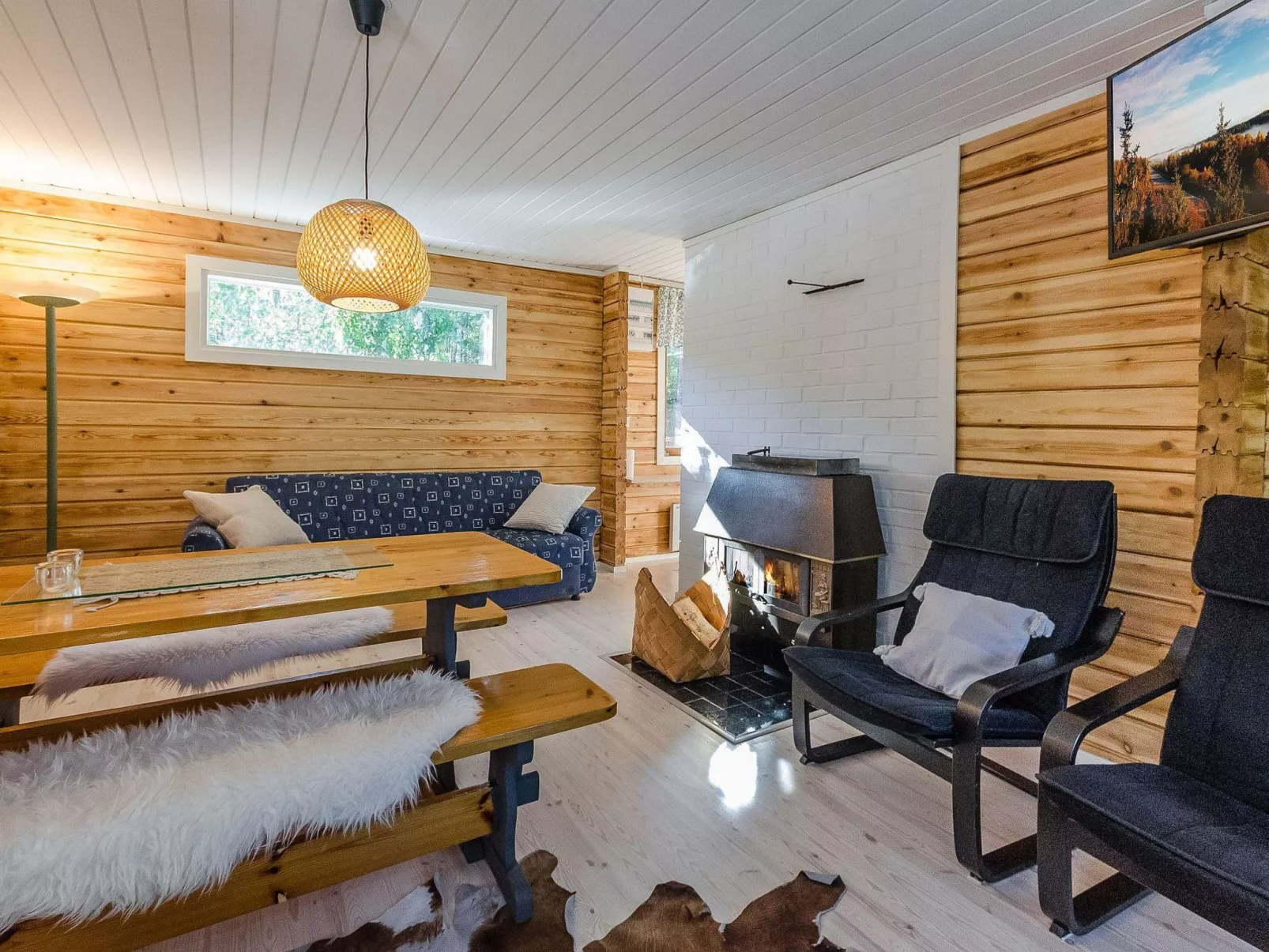Koskenniska, vaikon loma 1-Inside