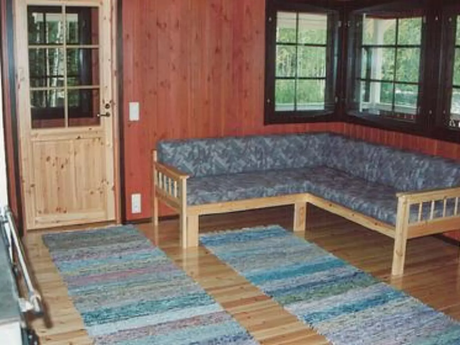 6332-Inside