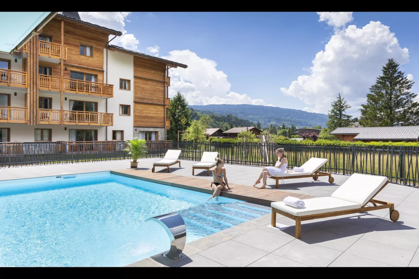 SAMOËNS-S10V-Exterior summer