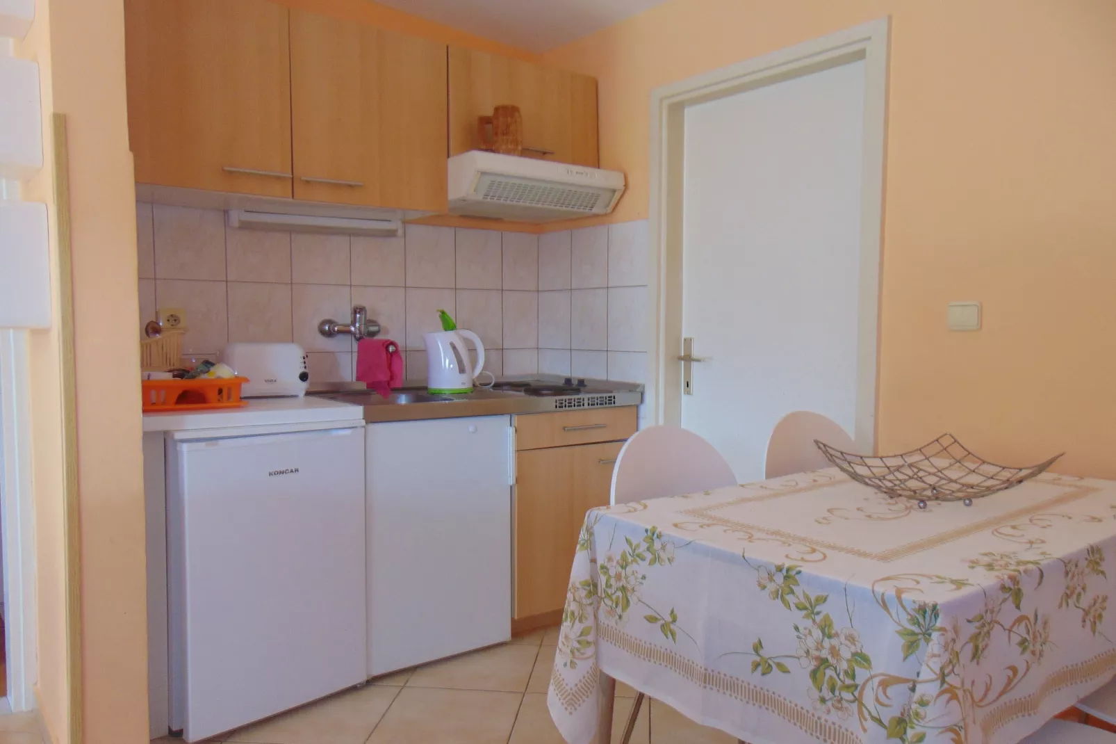 Apartments Elelu - One-Bedroom Apartment with Terrace-Küche