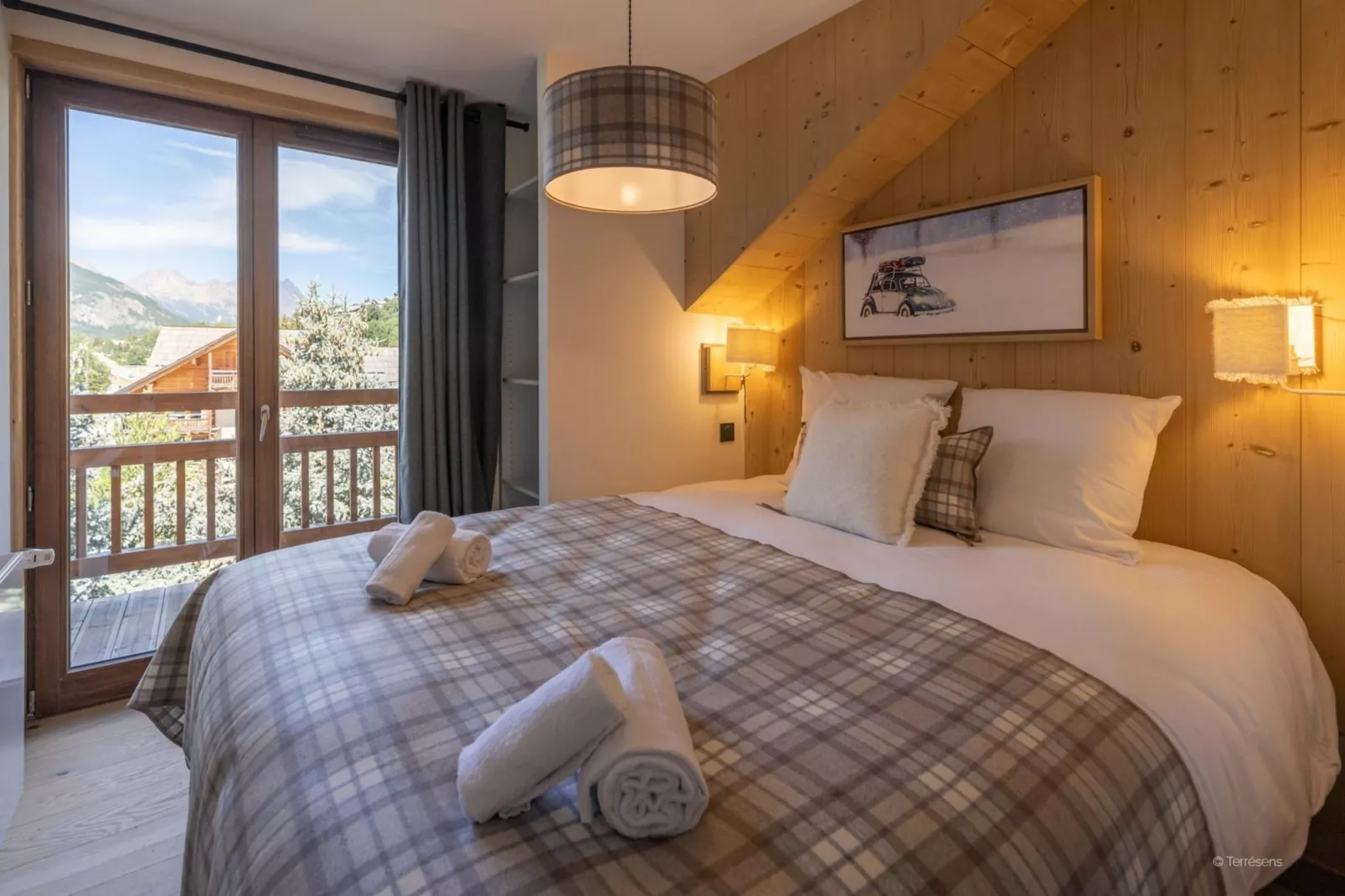 SERRE CHEVALIER Le Cristal Lodge-A40S-Bedroom