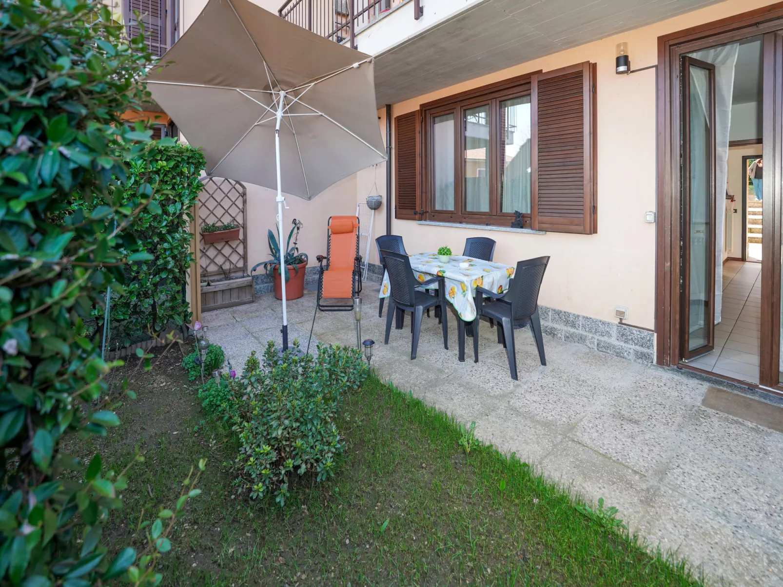 Casa Rigo-Outside