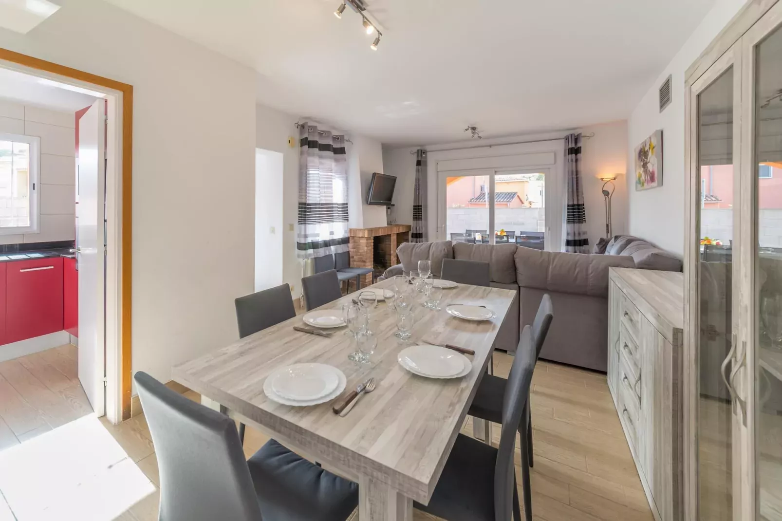 Gemma-Dining room