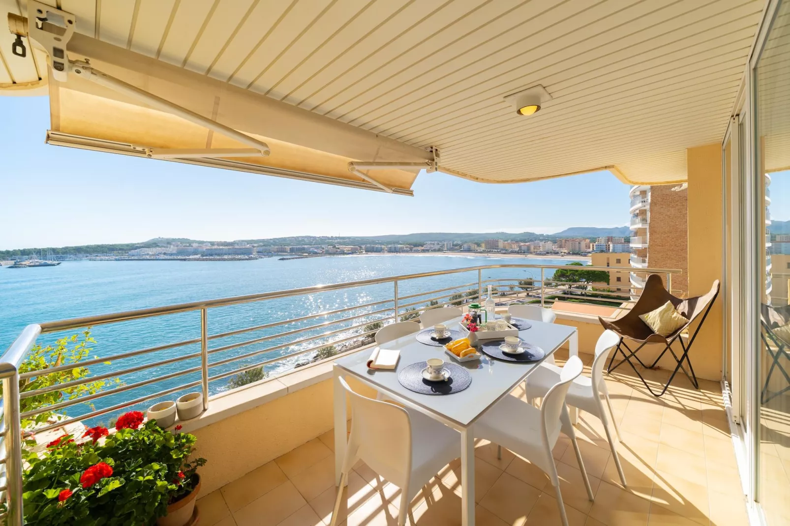 Georgina-Terrace balcony