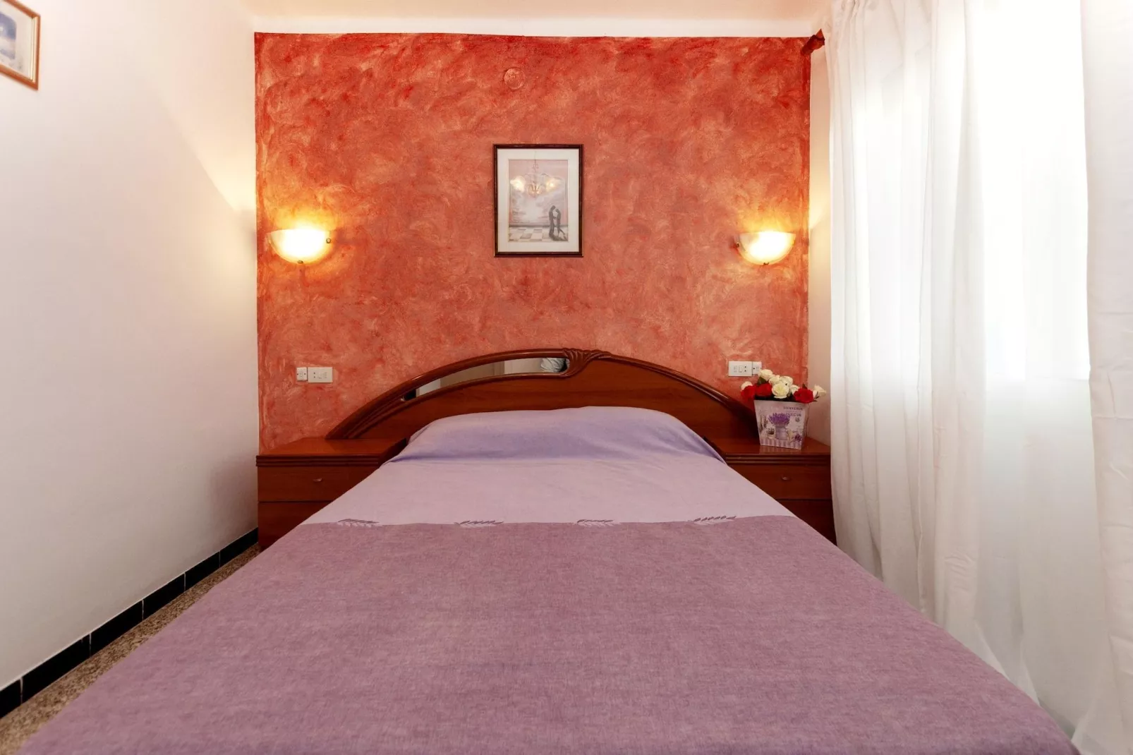1185 NIRVANA vista Canal-Chambre