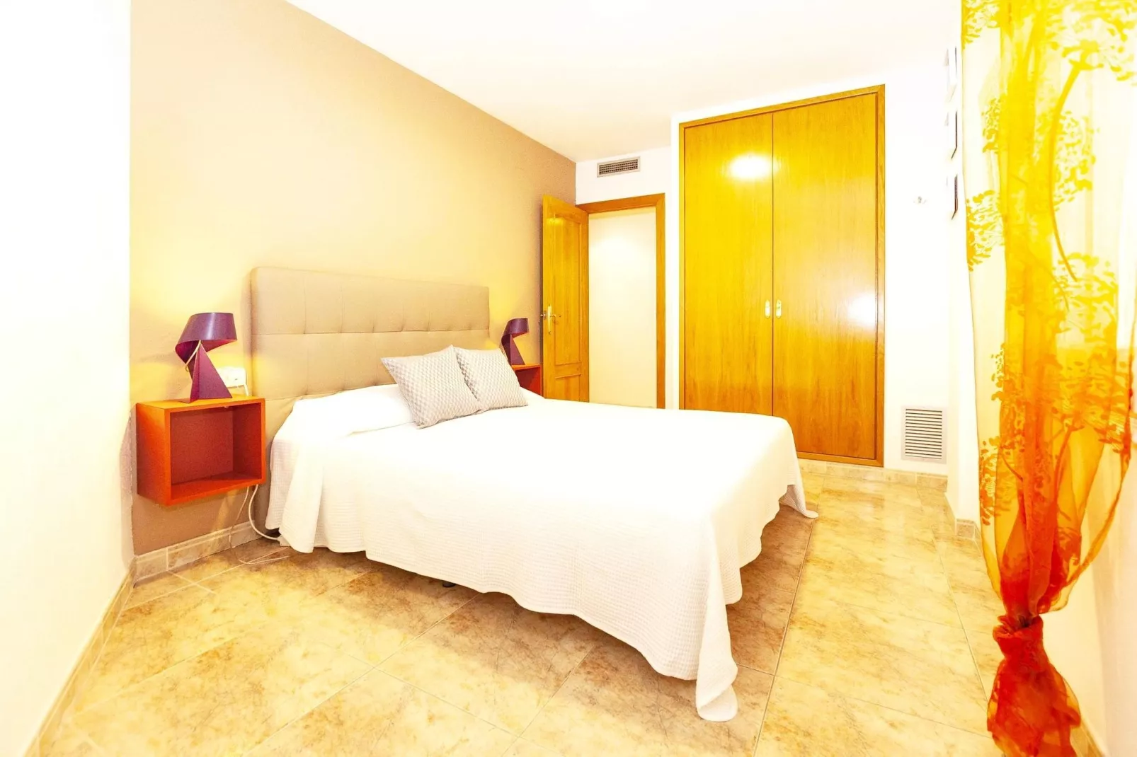 1232 GAUDI 100m PLAYA