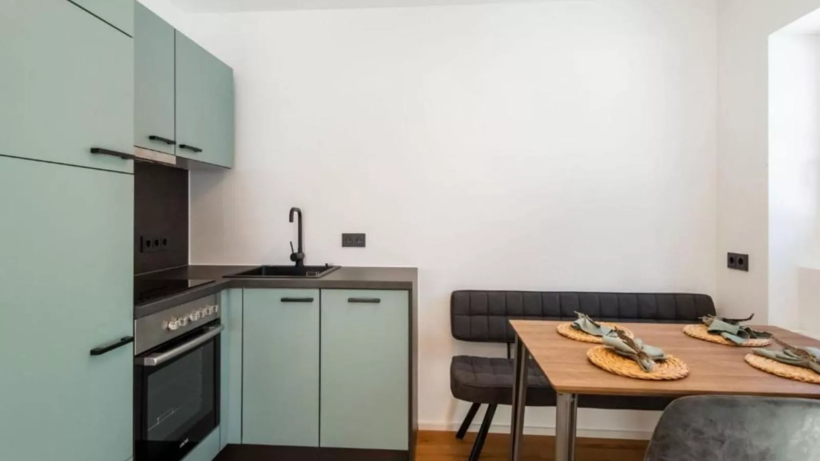 Leni-Kitchen
