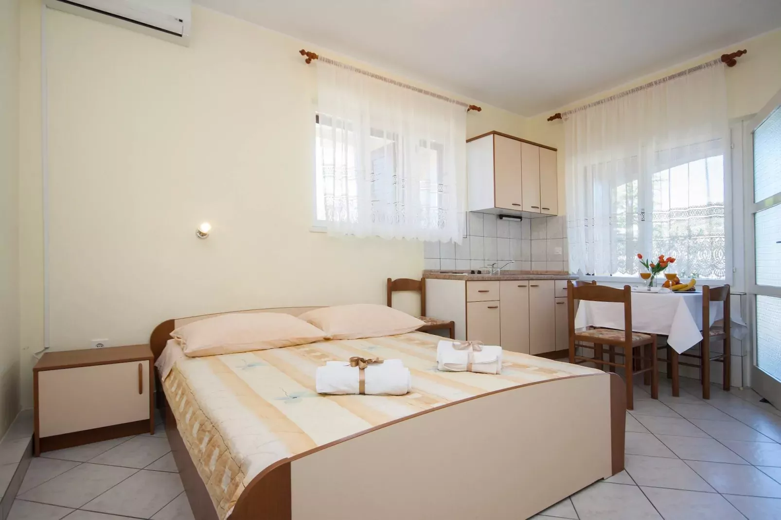 Apartments and Rooms Mikelin - Studio Jure 5-Bedroom