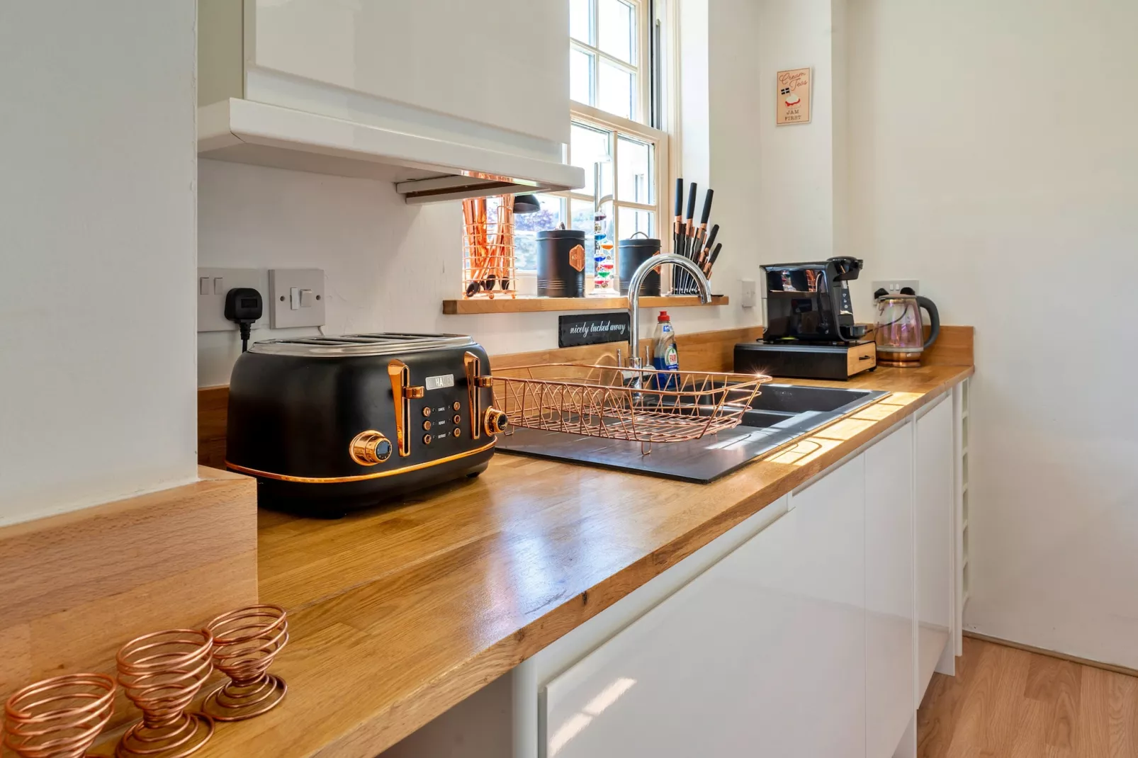 Nicely Tucked Away Cottage-Kitchen