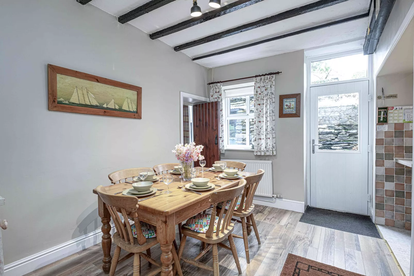 Arwel-Dining room