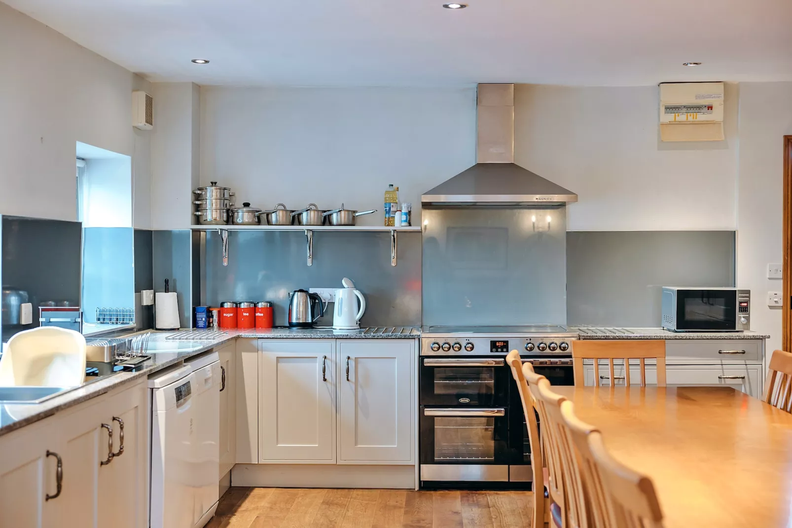 The Onibury-Kitchen