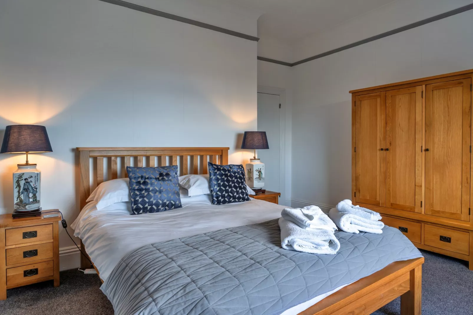 No. 6 Porthgwidden-Bedroom