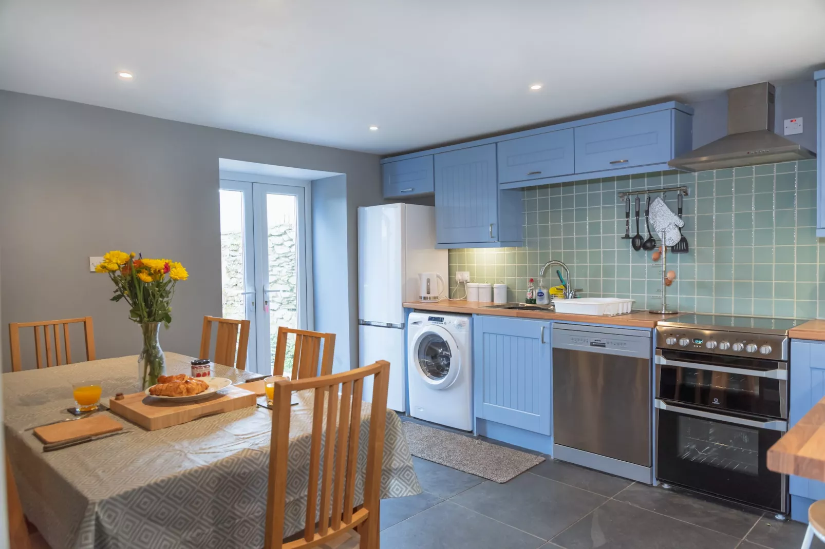 Court Cottage-Kitchen