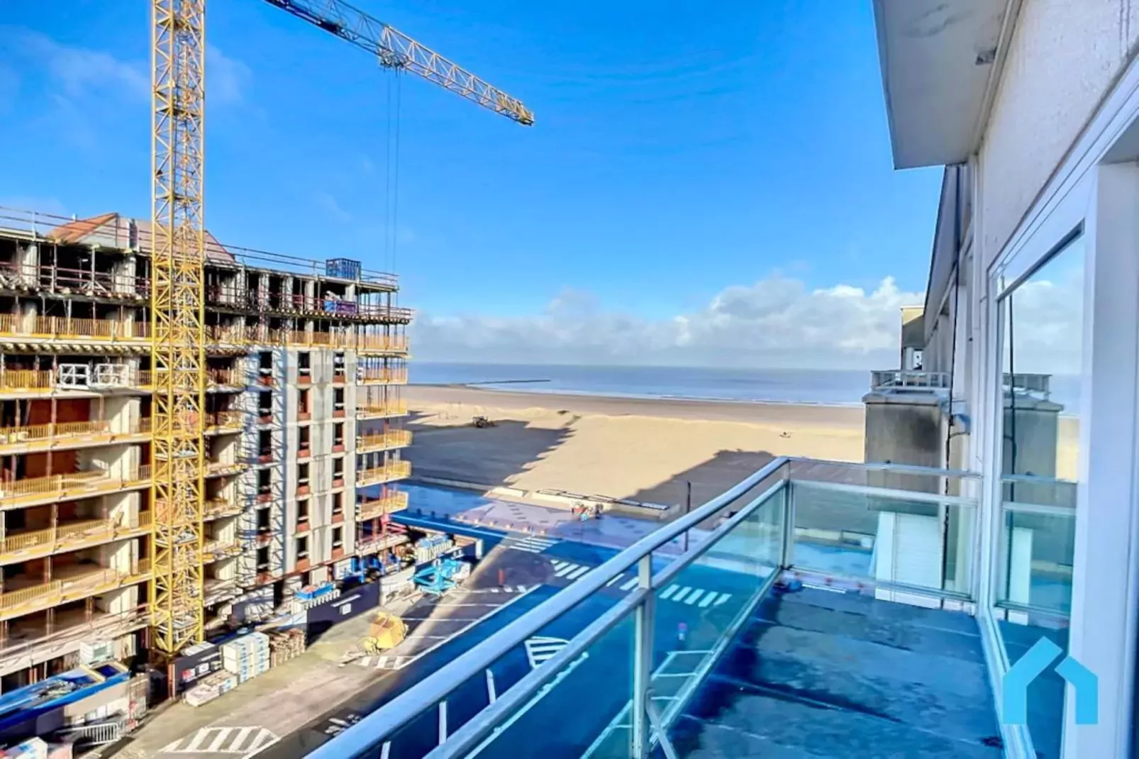 Sun Building 61-Terrace balcony