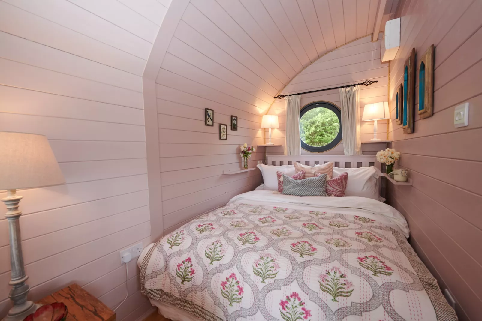 The Cornflower-Bedroom