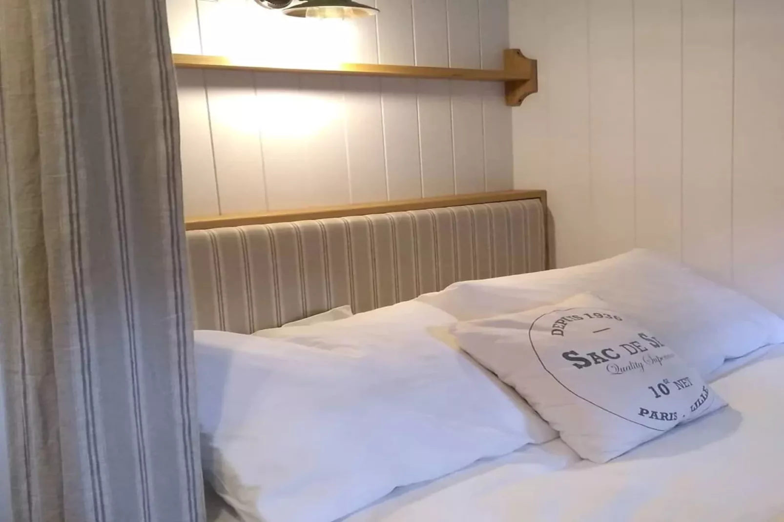The Bakers Hut-Bedroom