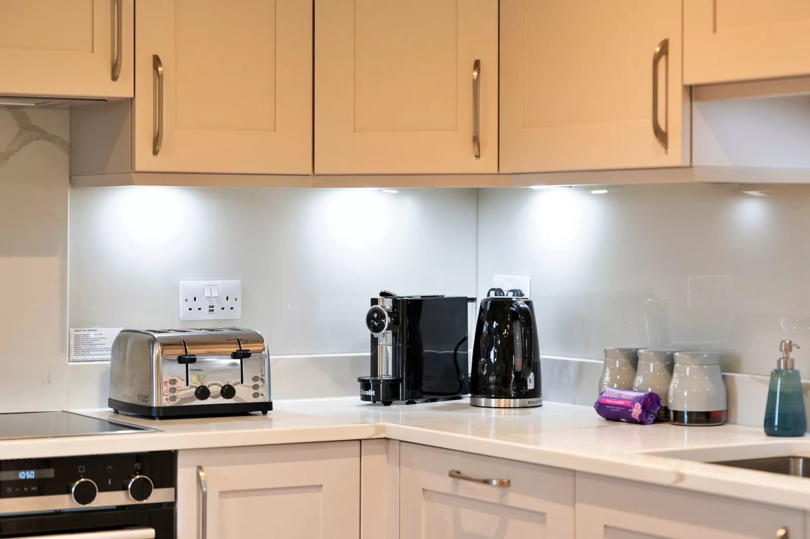 Acorn Cottage-Kitchen