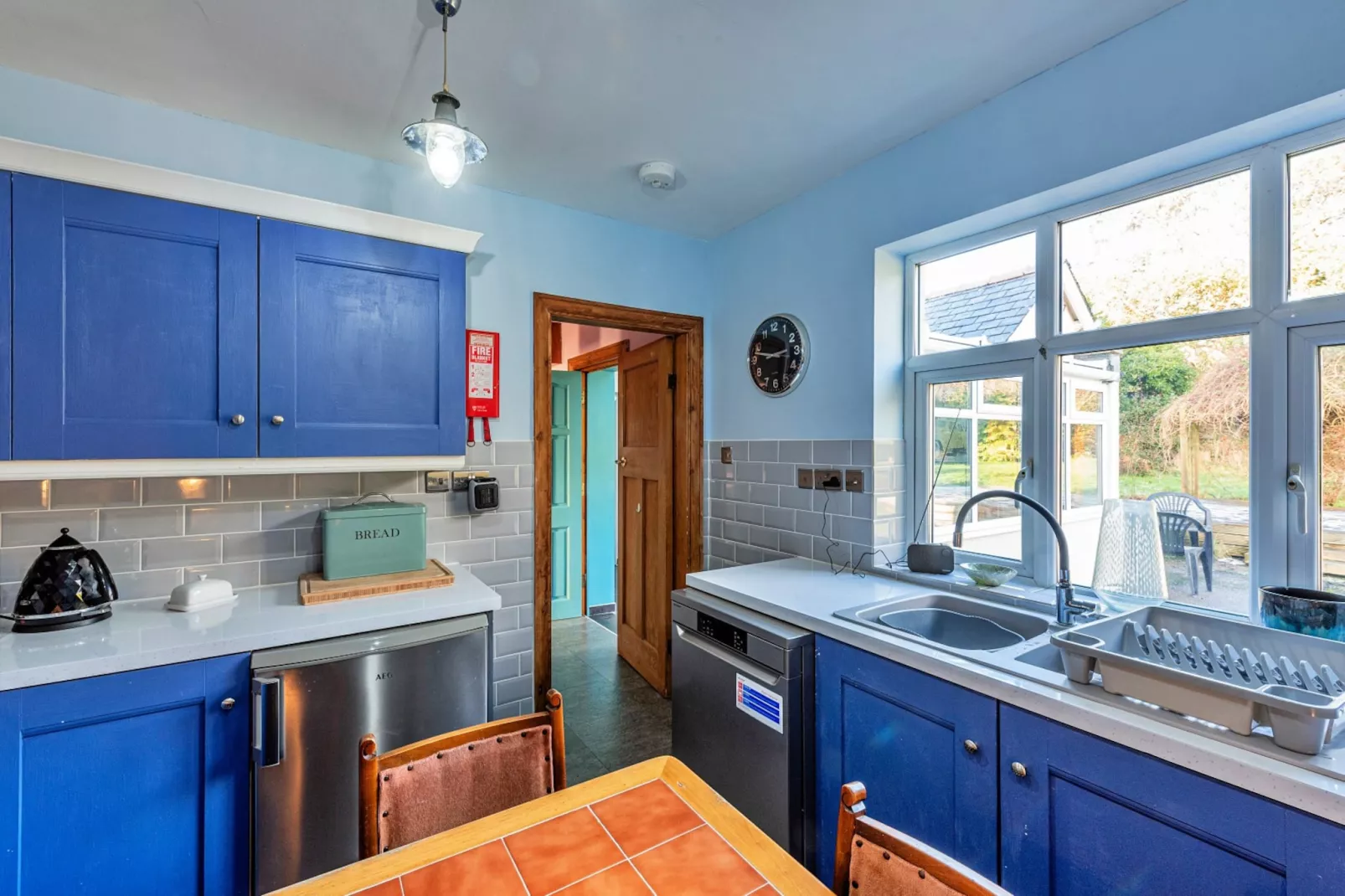 Ty Gwyn Hideaway-Kitchen