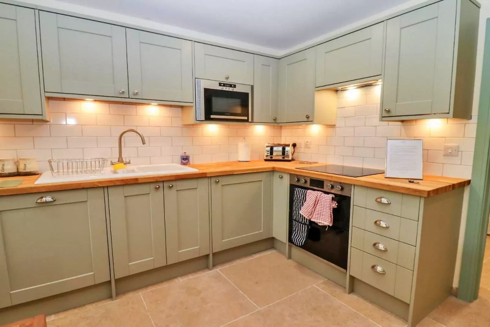 Little Rissington - Barn Three-Kitchen