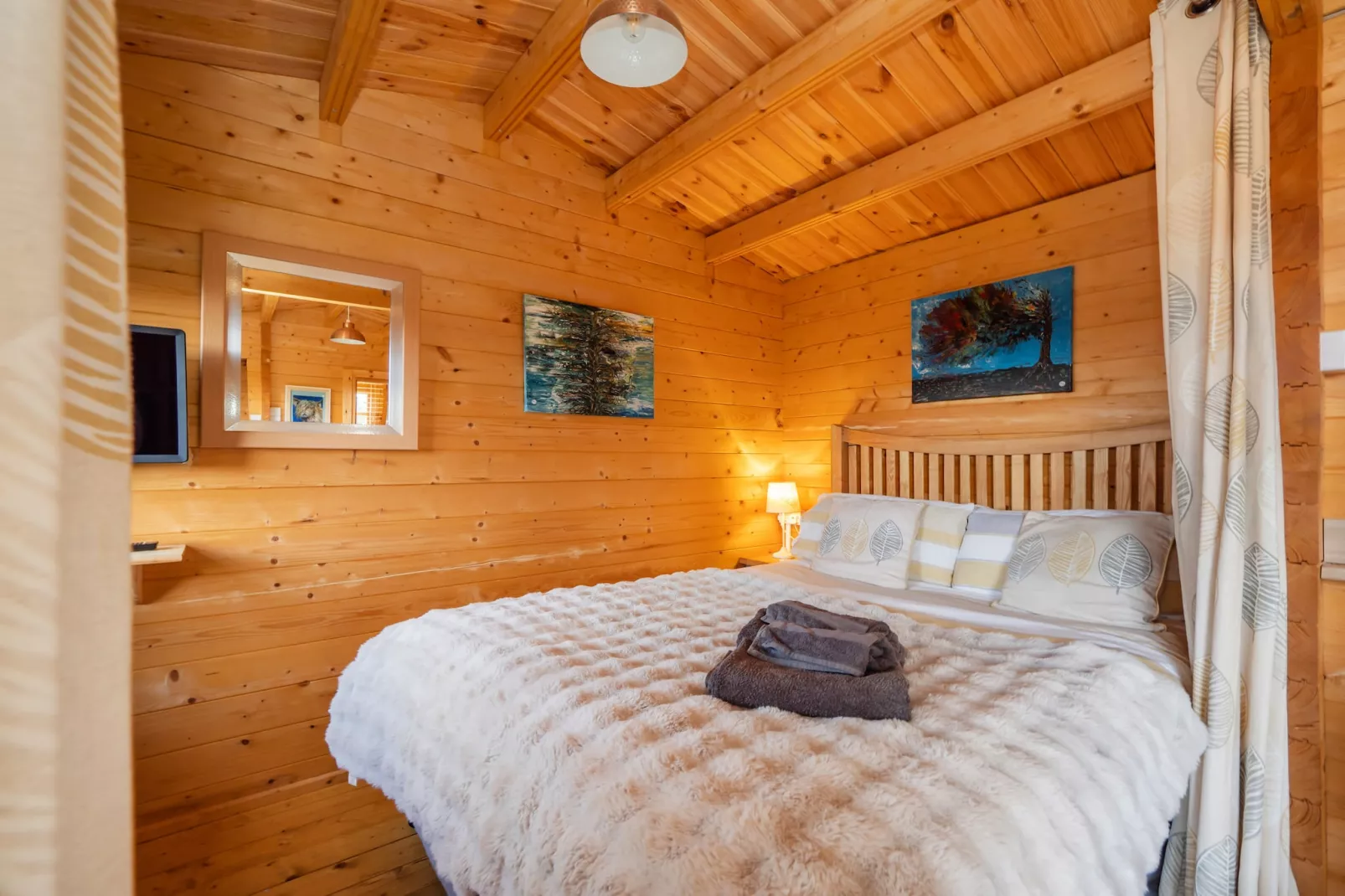 Pottles Retreat-Bedroom