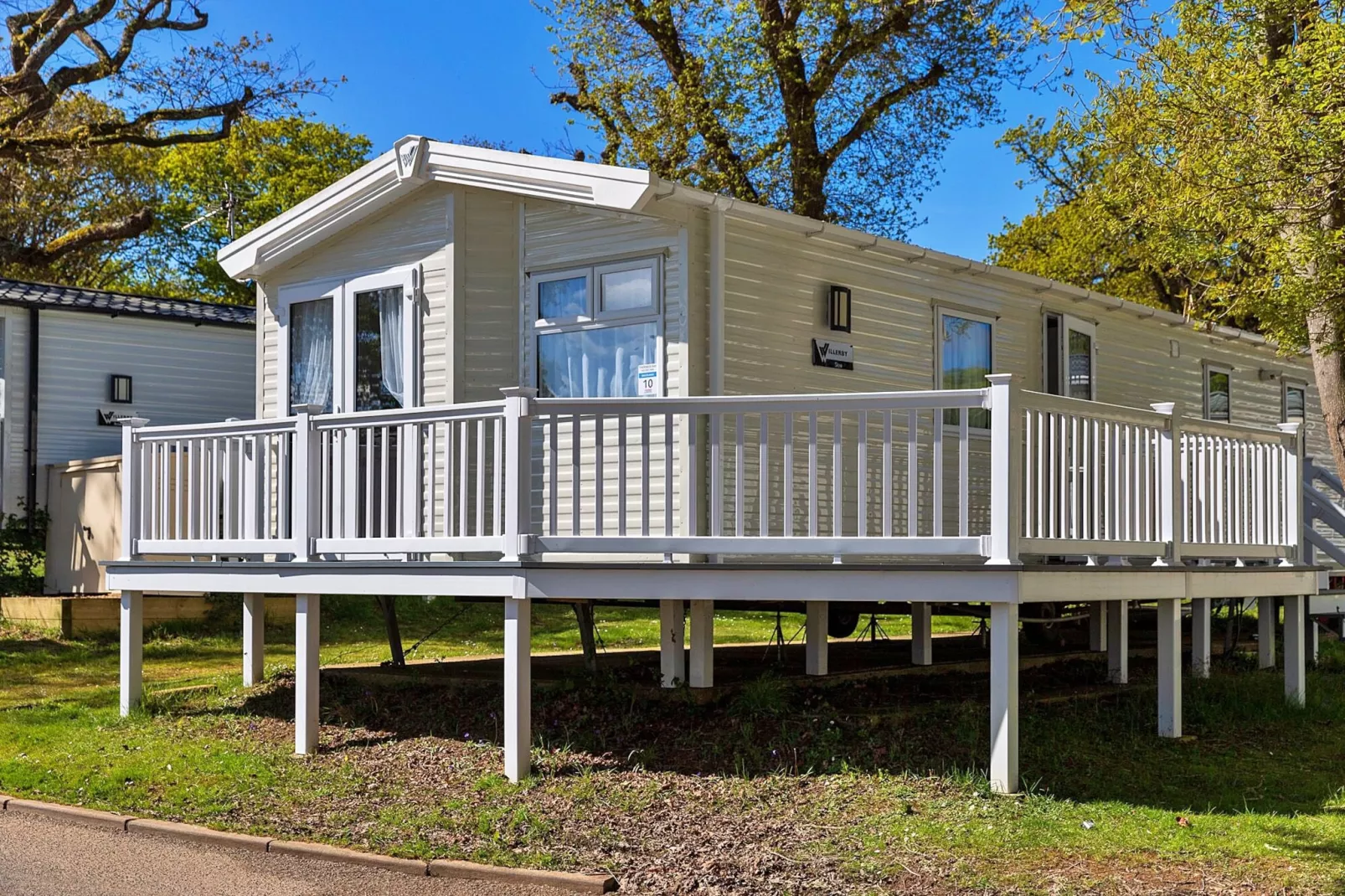 Beachlands-Outdoor