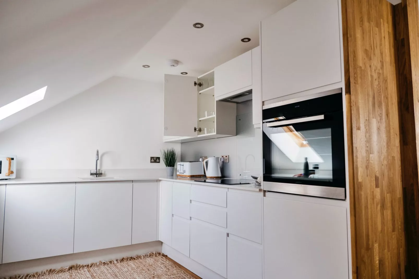 Tolcarne Stay - Luxury Newquay Apartment-Kitchen