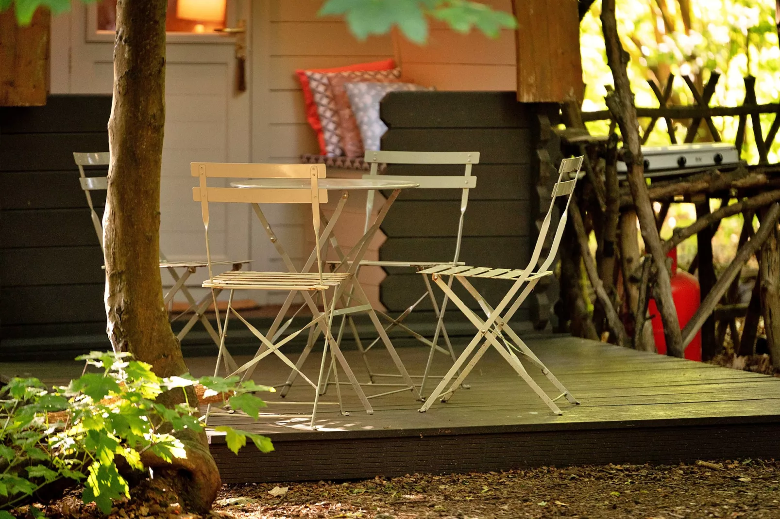 Bluebelle Glamping Pod-Terrace