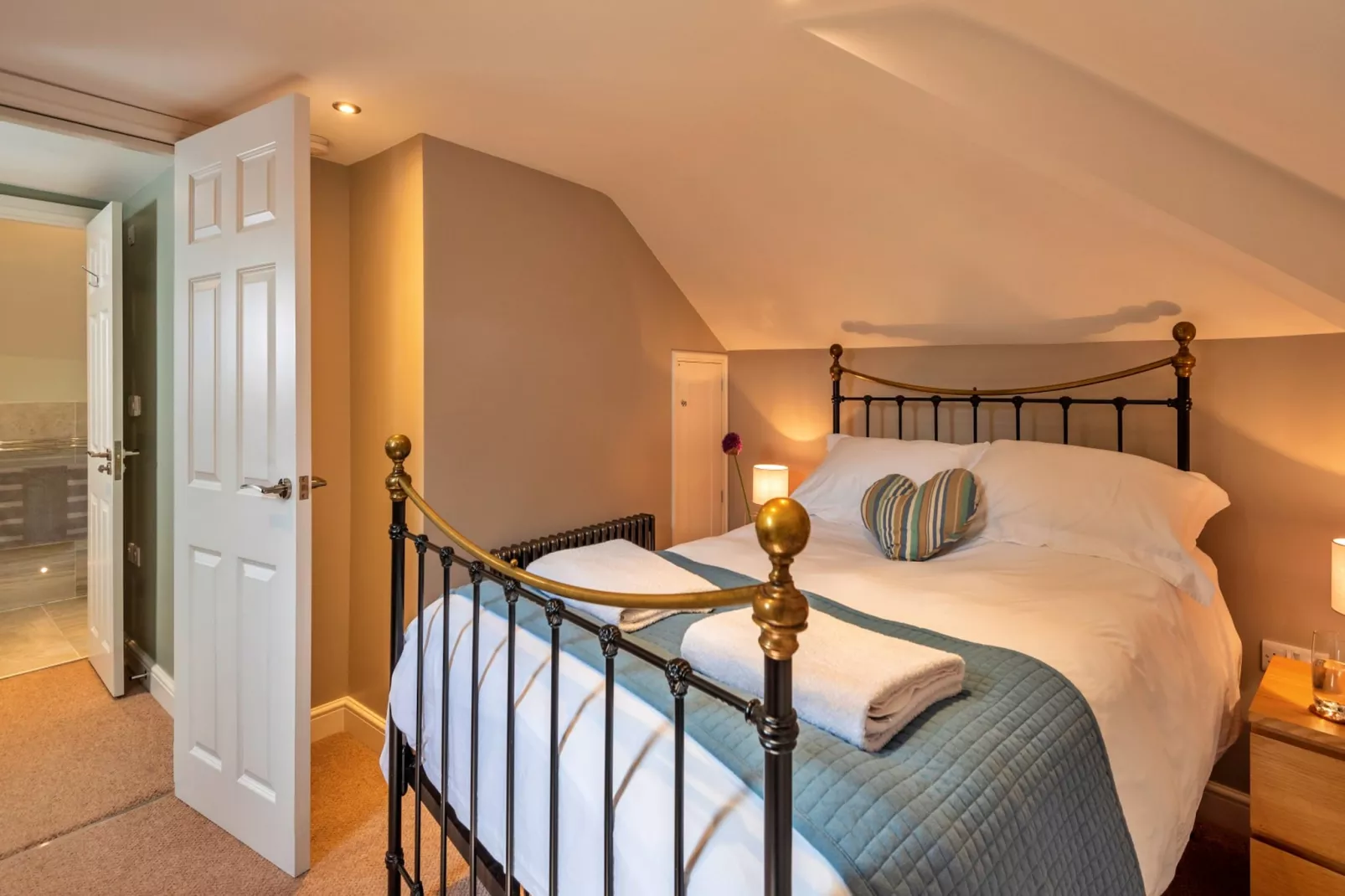 The Old Post Office Apartment 3-Bedroom