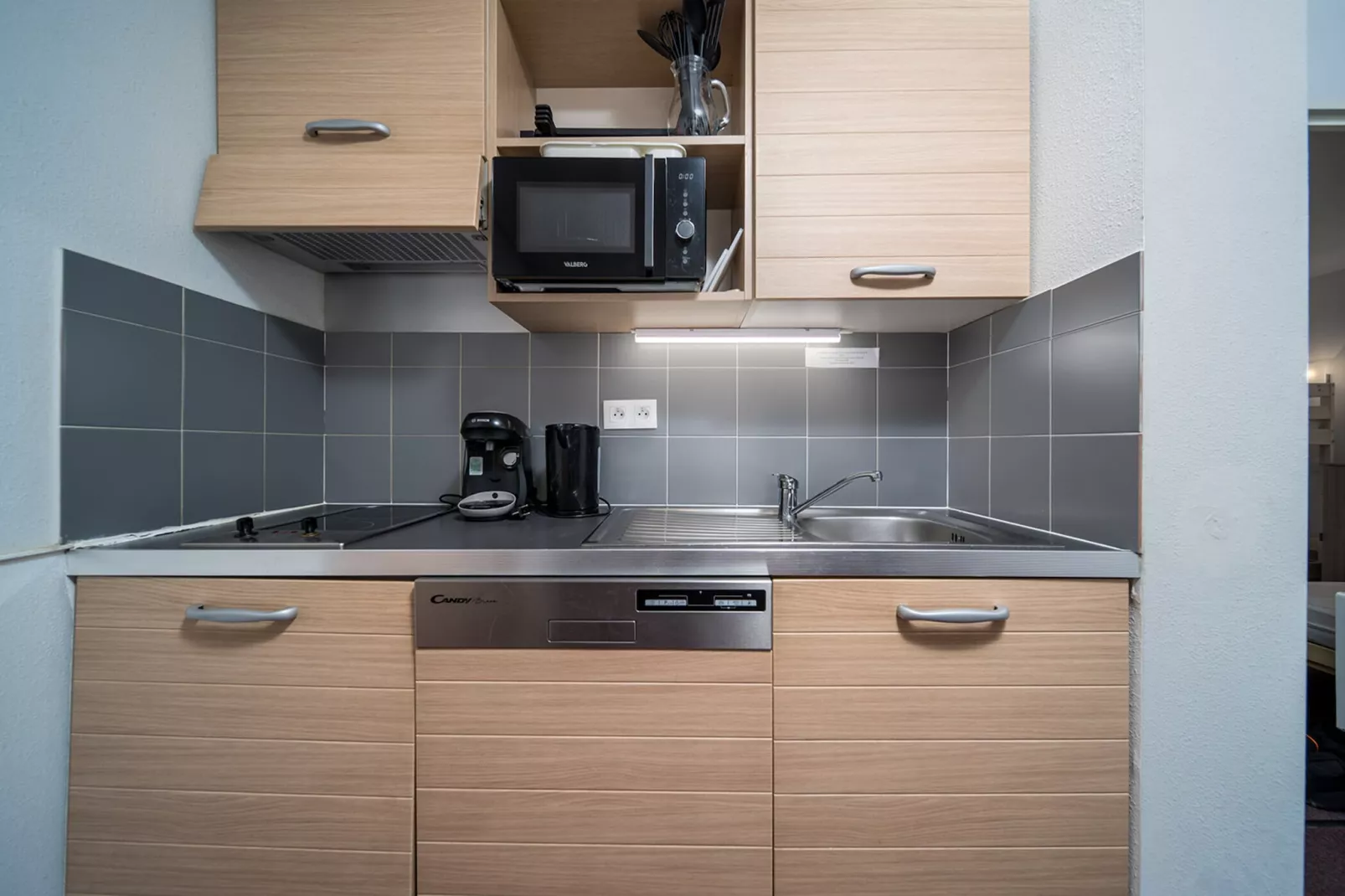 C. du Verdon N°2107 ST5-Kitchen