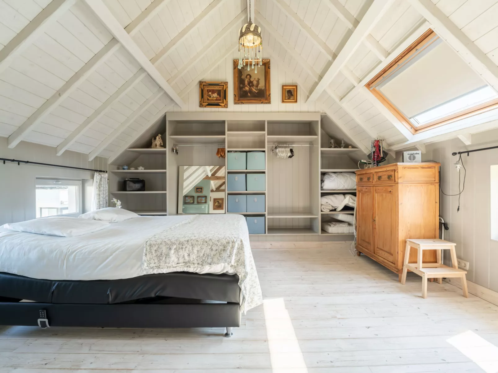 Gigi - quit and rustic cottage-Inside