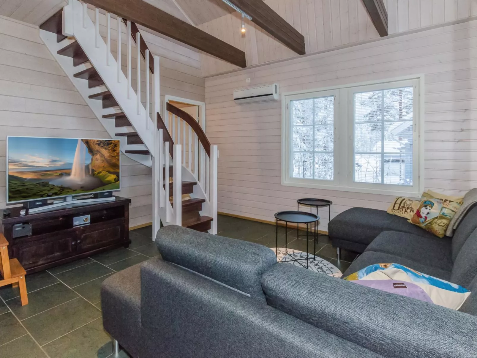 Blue lake villa