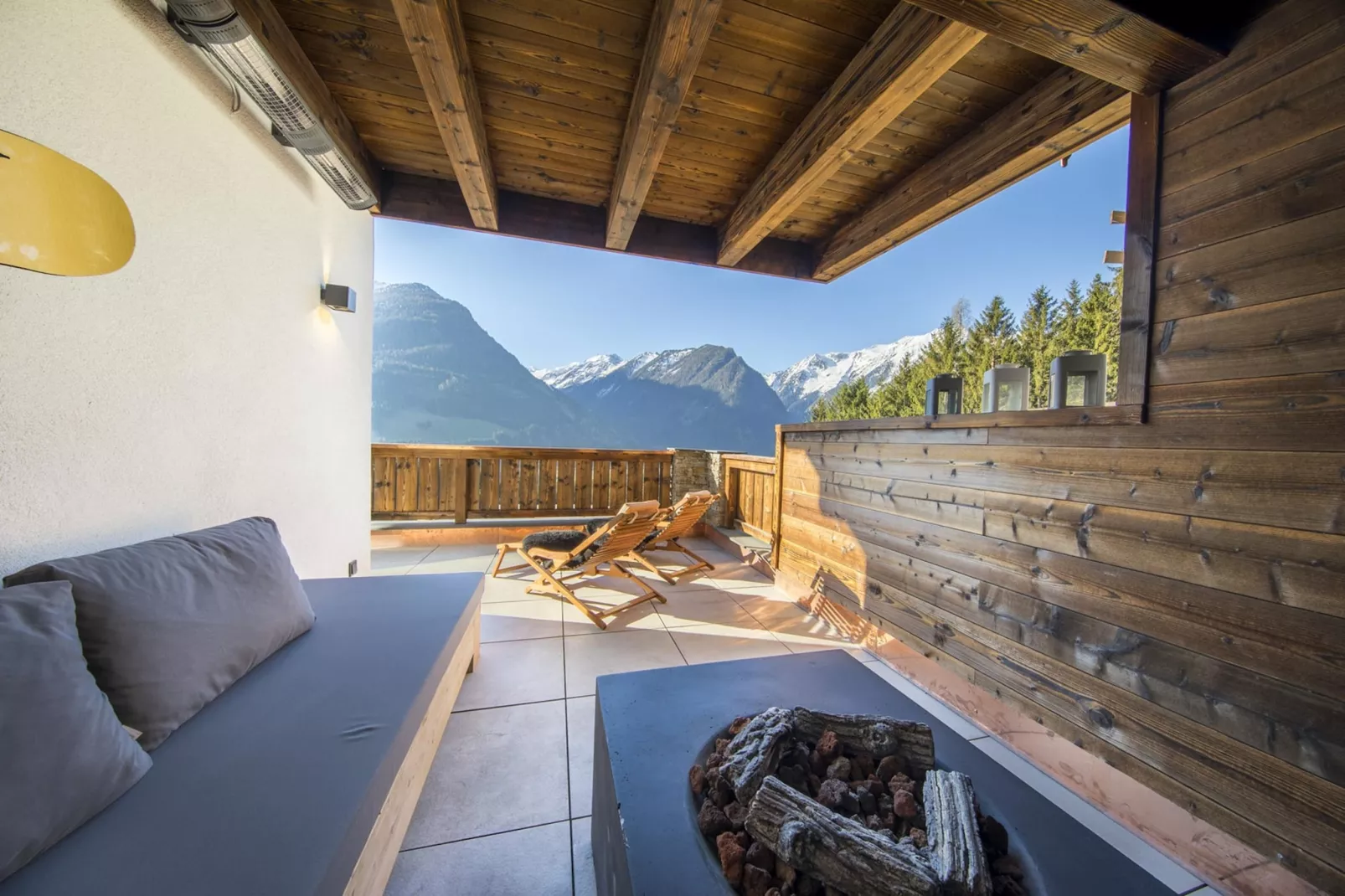 Nationalpark Chalet Schwarze Wand-Living room