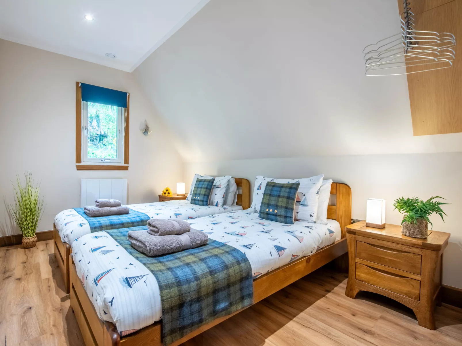 Heron Lodge-Inside
