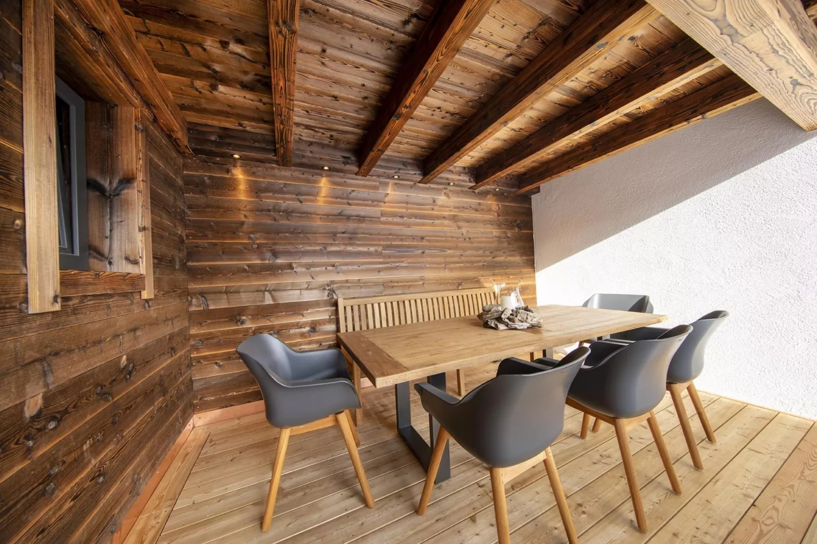 Nationalpark Chalet Bretterspitze-Dining room