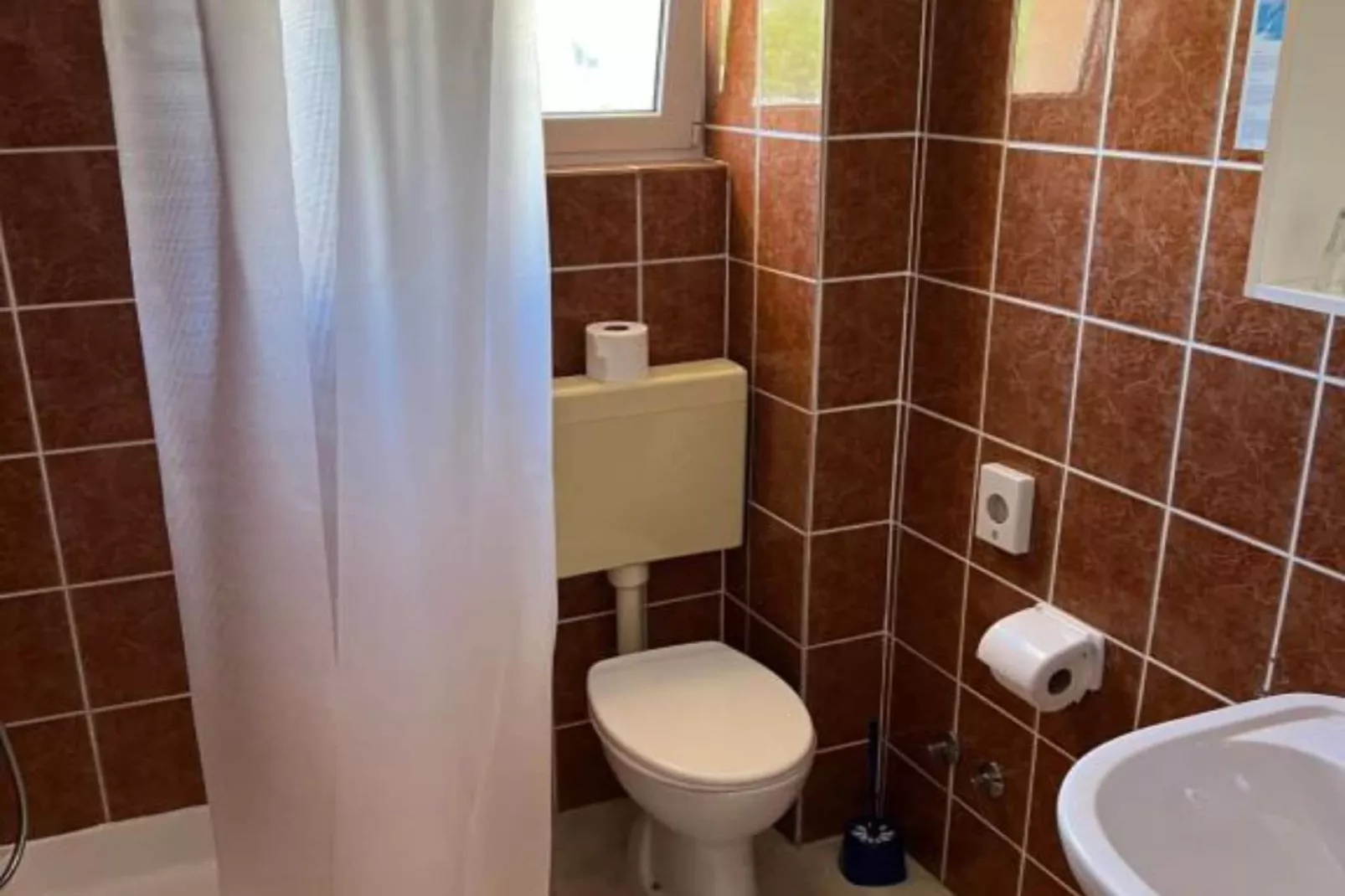 Pansion Tony Pag - Quadruple Room with Balcony 110-Badezimmer