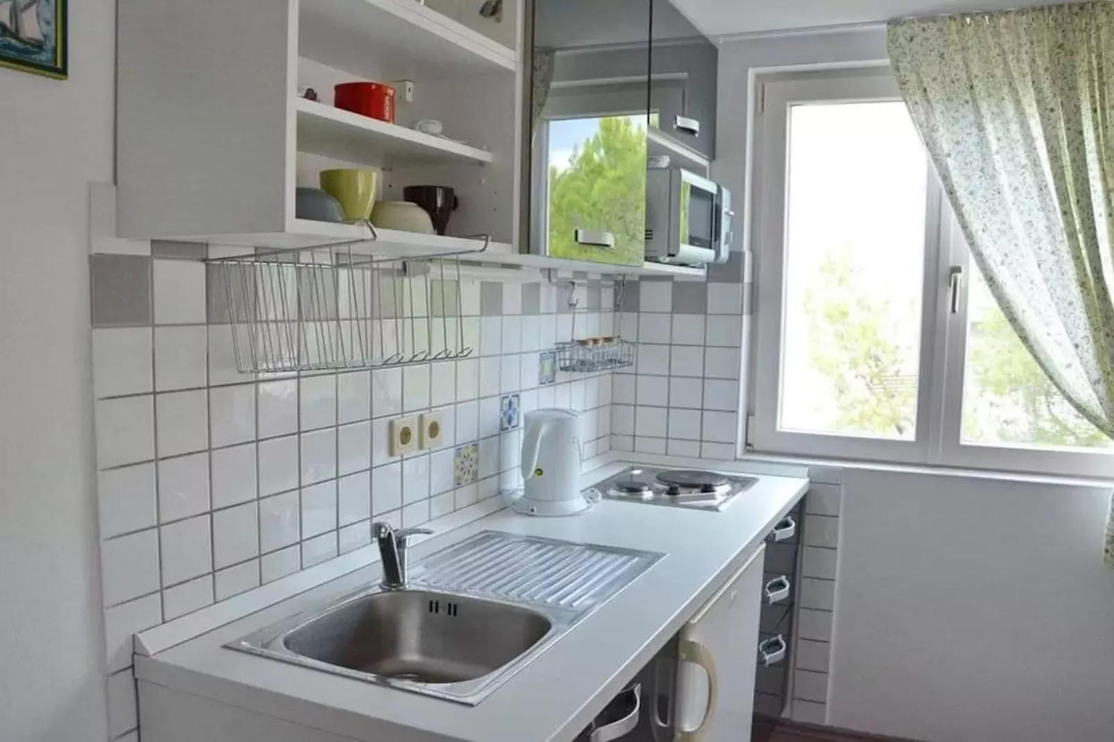 Blissful Bay Apartments Vrboska - One Bedroom Apartment with Balcony (owner Smokva)-Küche