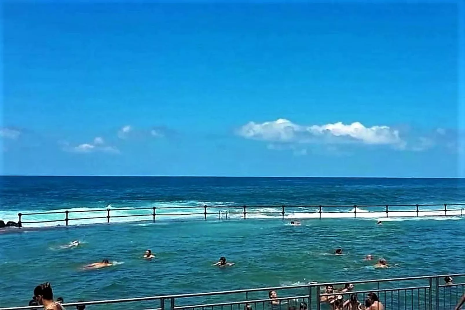 Apartamento en playa Las Carmenes-Areas summer 1km