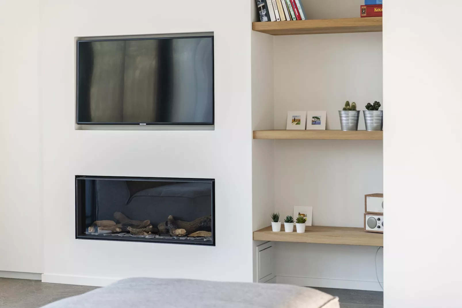 Harbour Village 2-Living room