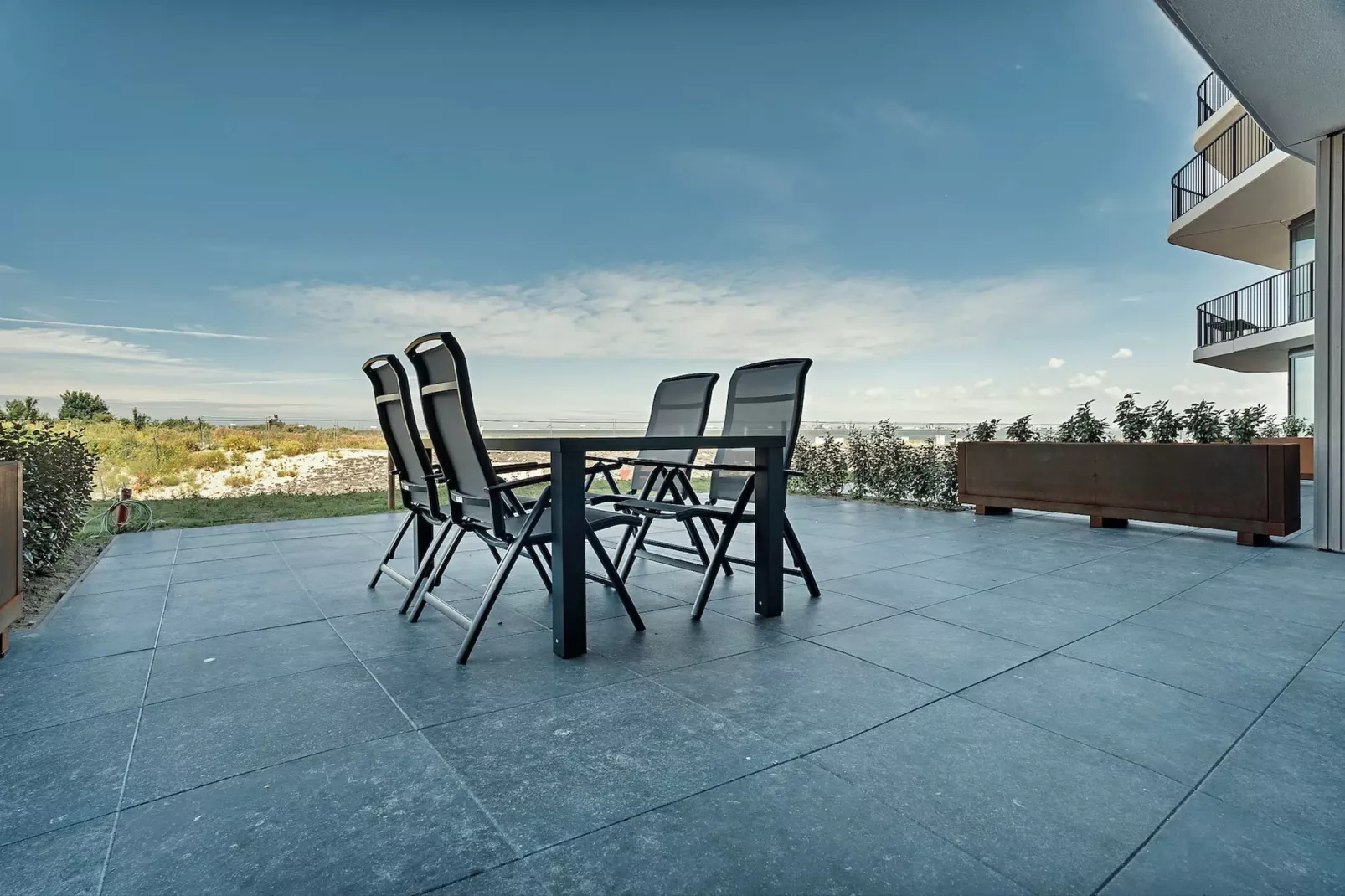 Breskens Apartments & Penthouses 3-Exterior summer
