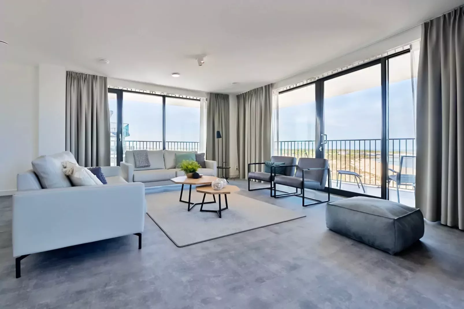 Breskens Apartments & Penthouses 8-Außenbereich Sommer