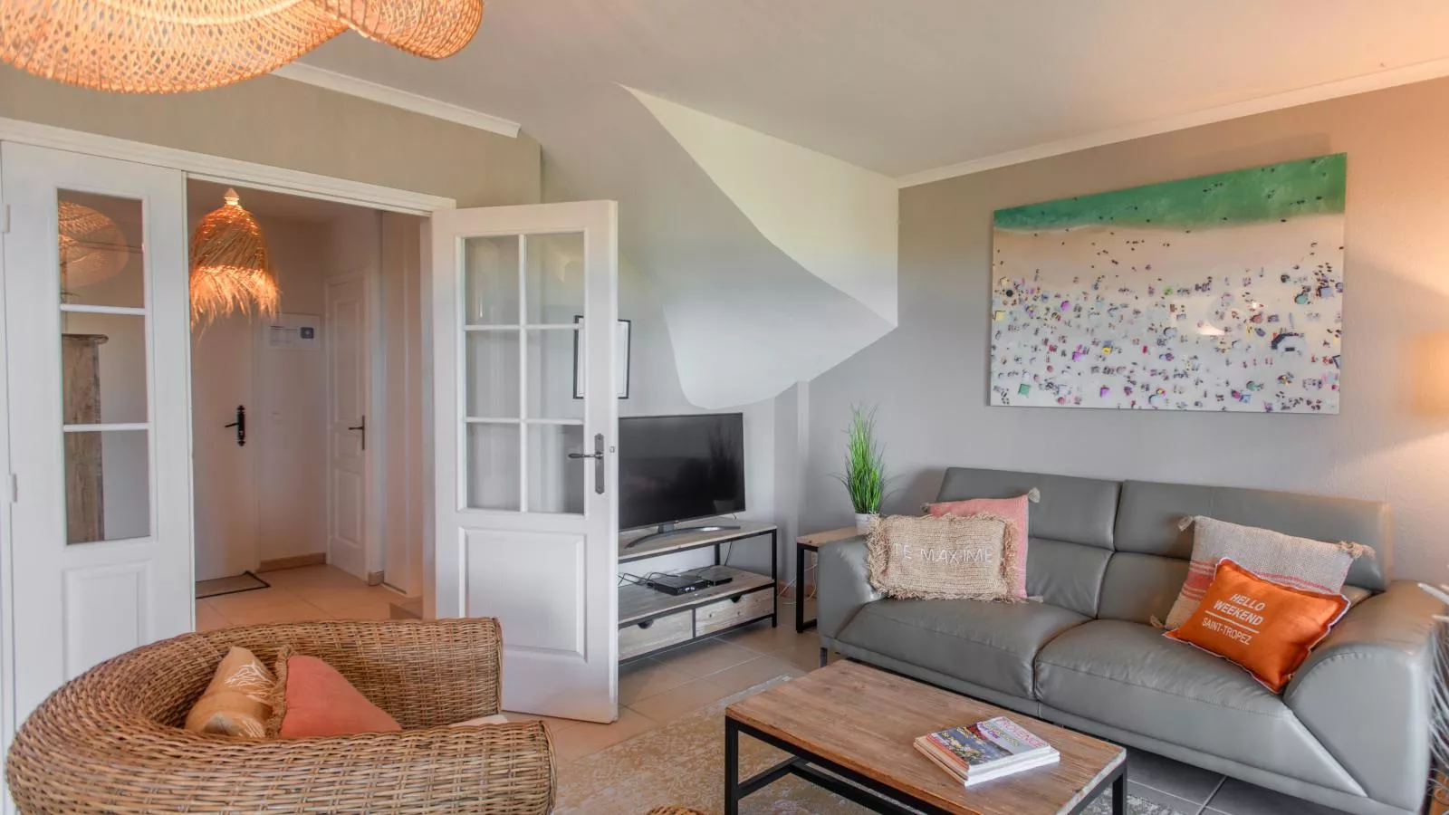 Les Collines-Living room