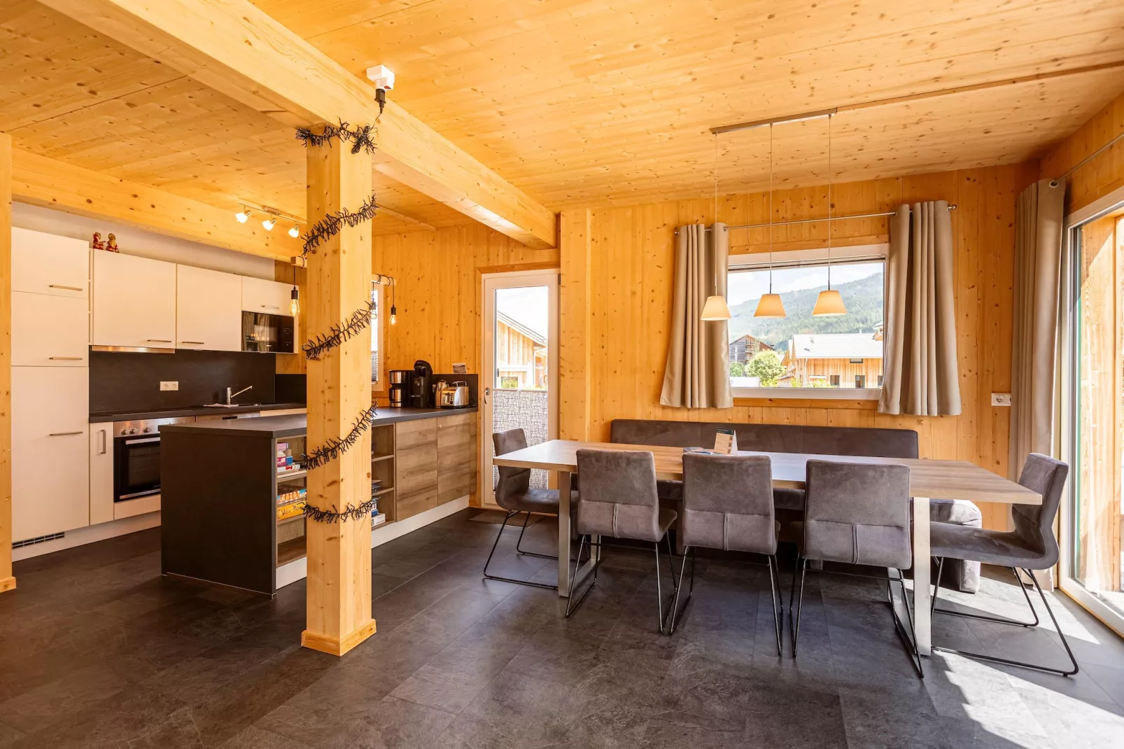 Kreischberg Chalets 49a-Esszimmer