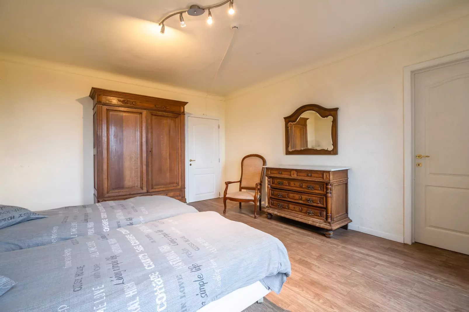 Le Gît'Anne-Bedroom