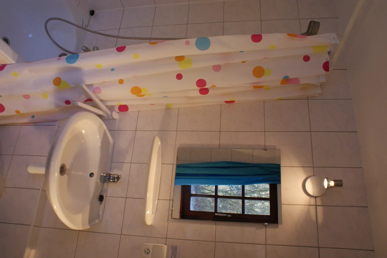 Domaine De L'Ecureuil 1-Bathroom