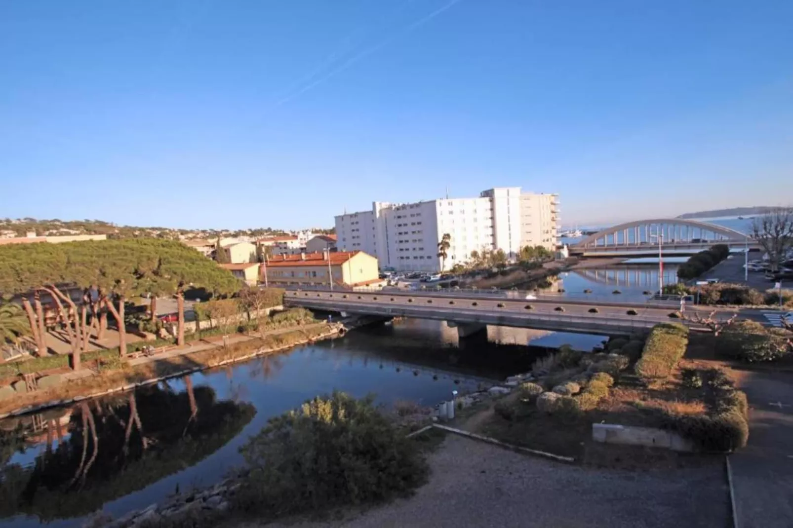 Residence Port Marine 2-Areas summer 5km