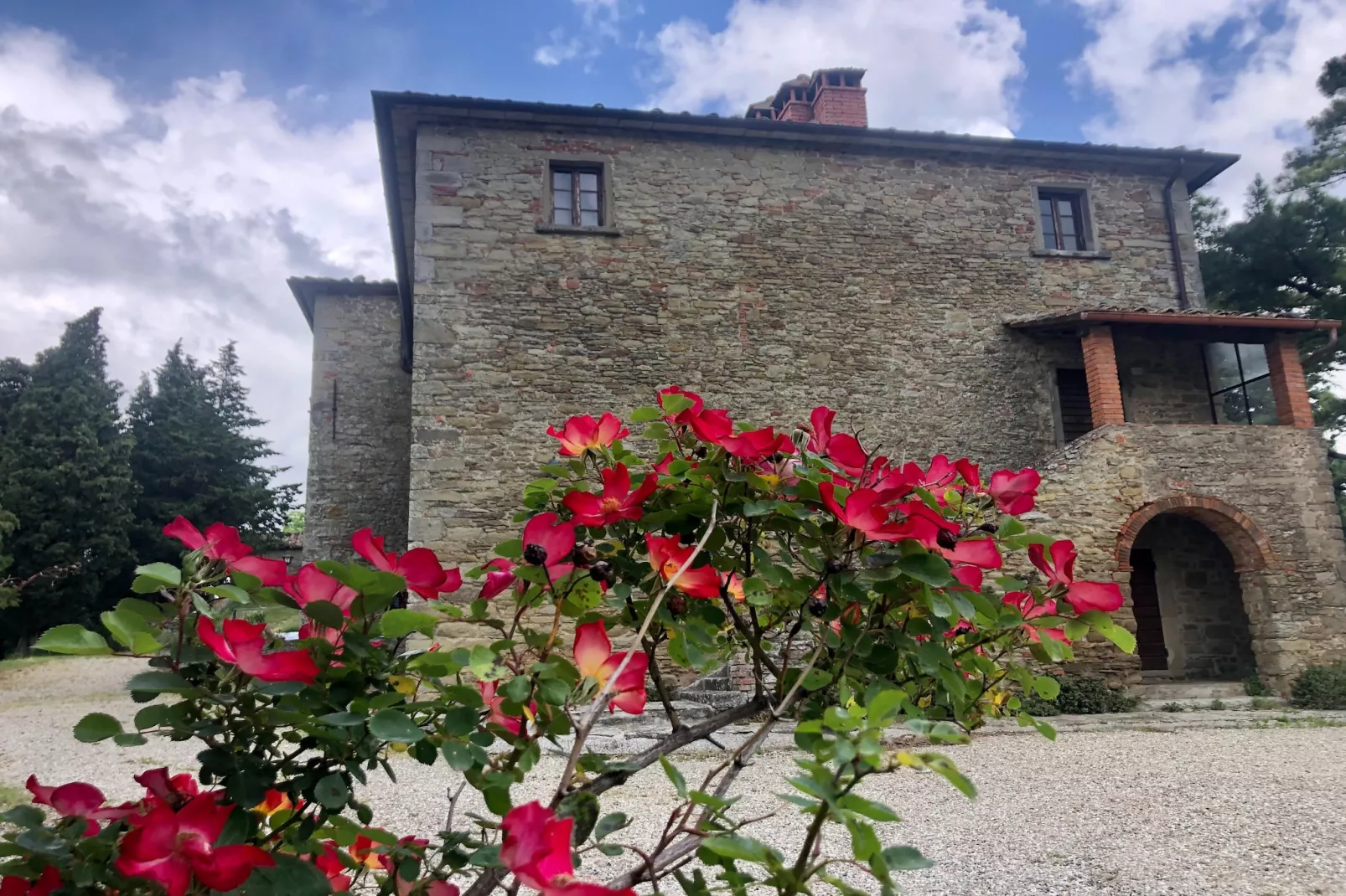 La Scheggia-Exterior summer