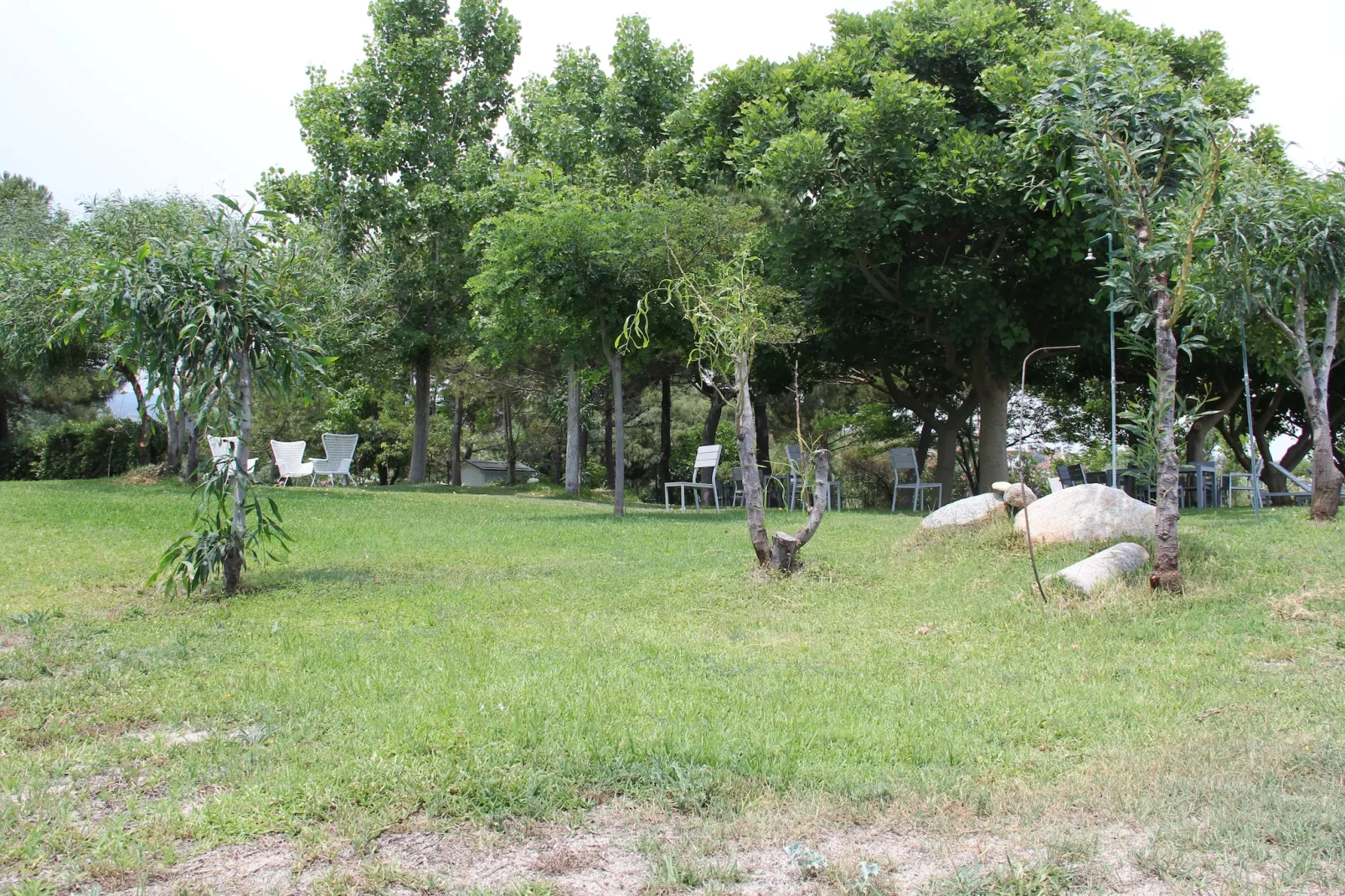 Villa Romance-Gardens summer