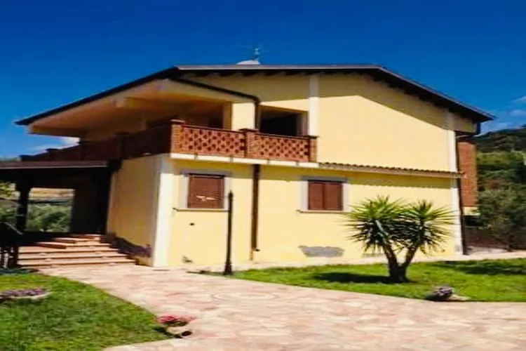 Ferienhaus Francavilla di Sicilia  Villa Uliveto-Außenbereich Sommer