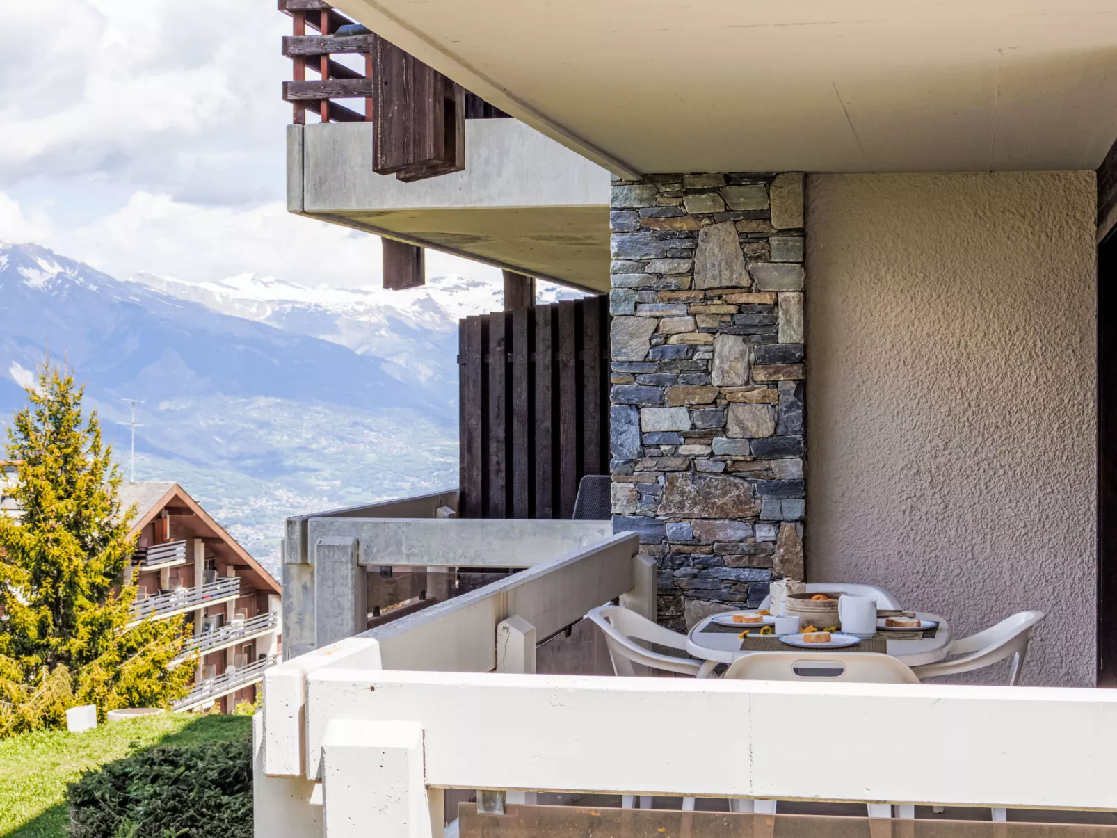 Hauts De Nendaz B OP-Draußen
